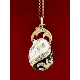 8430BLW  Faberge Style Egg Pendant Sterling Silver 925 18kt Gold Gilding